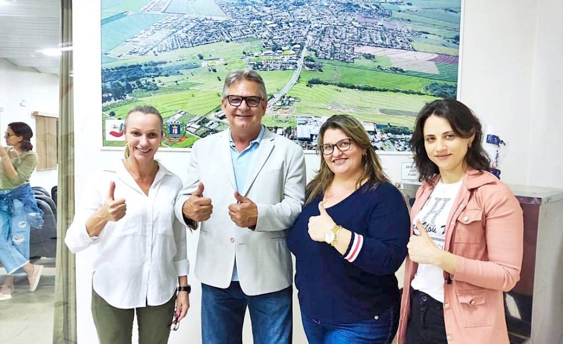 COMERCIANTES E EMPREENDEDORES PARTICIPAM DE CAPACITAÇÃO DO SEBRAE EM JAPURÁ